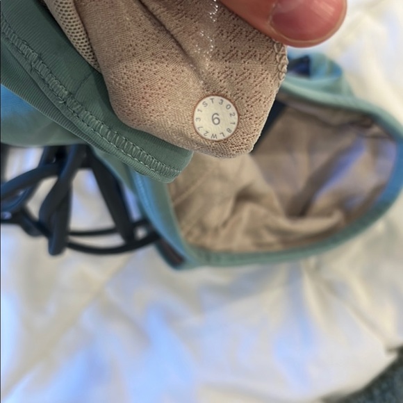 Lululemon Free to be Wild Bra - Picture 3 of 3